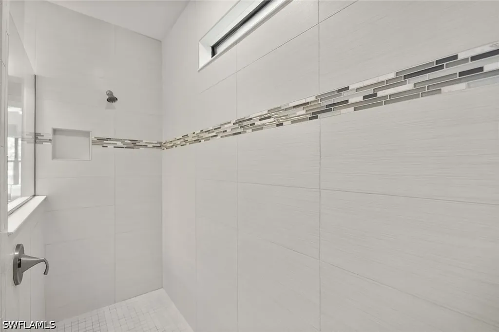 7253 Wilton Drive Naples FL 34109