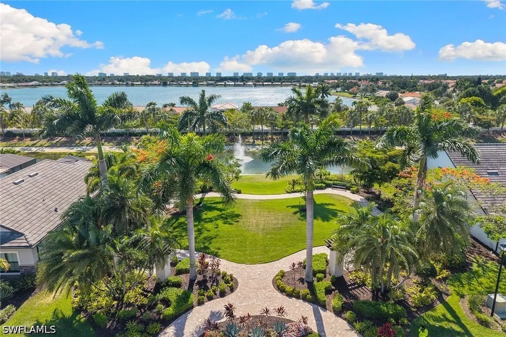 7253 Wilton Drive Naples FL 34109