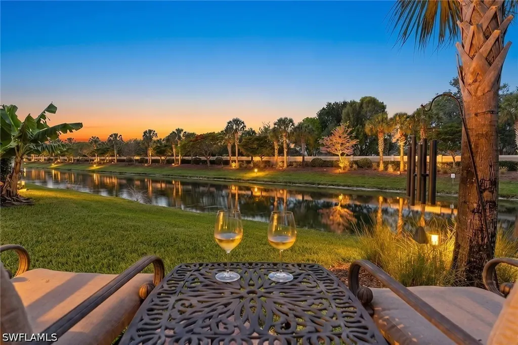 7253 Wilton Drive Naples FL 34109