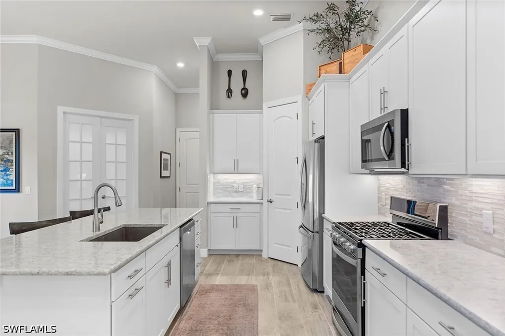 7253 Wilton Drive Naples FL 34109
