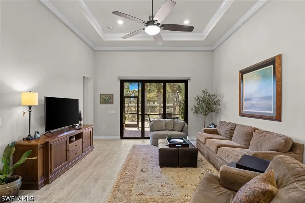 7253 Wilton Drive Naples FL 34109