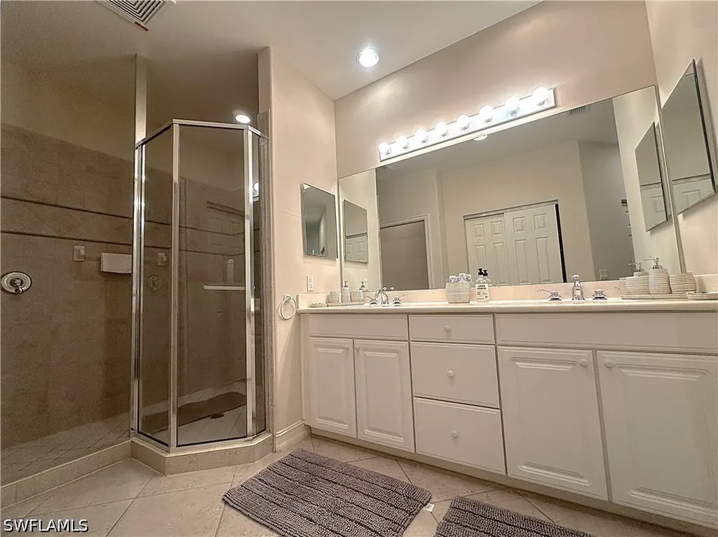 1634 Tarpon Bay Drive S Naples FL 34119
