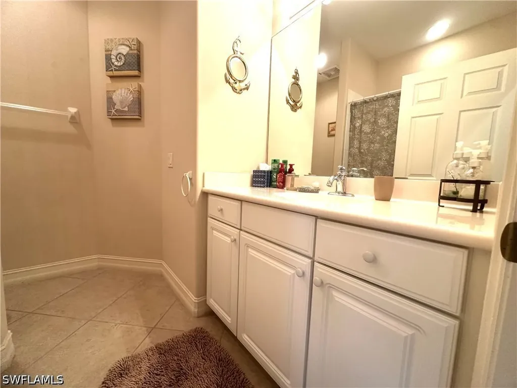 1634 Tarpon Bay Drive S Naples FL 34119