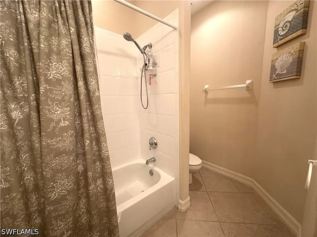 1634 Tarpon Bay Drive S Naples FL 34119