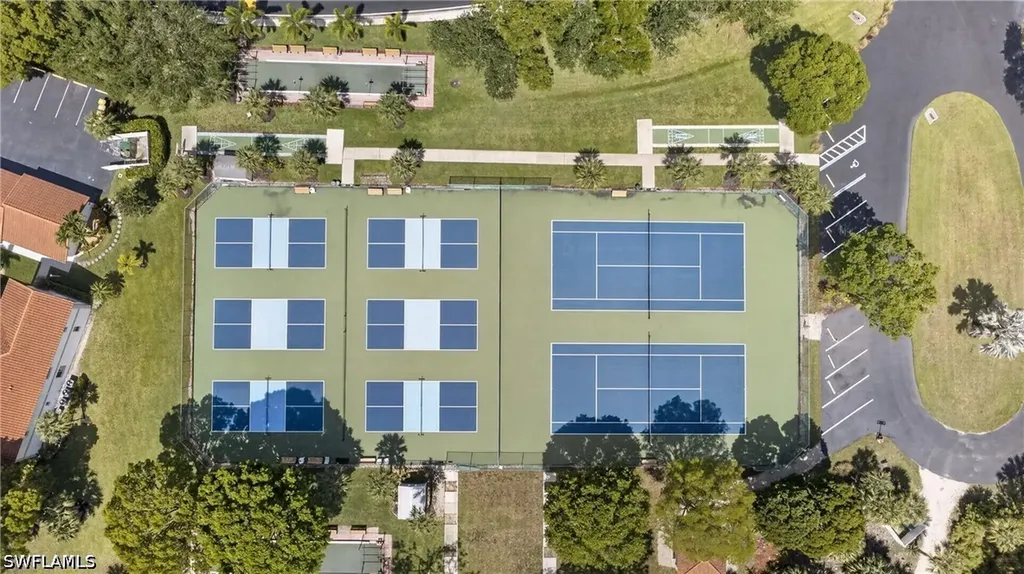 705 Luisa Lane Naples FL 34104