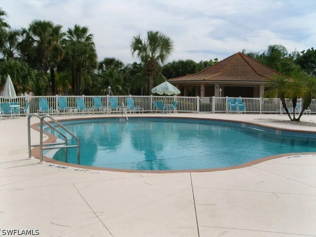 705 Luisa Lane Naples FL 34104