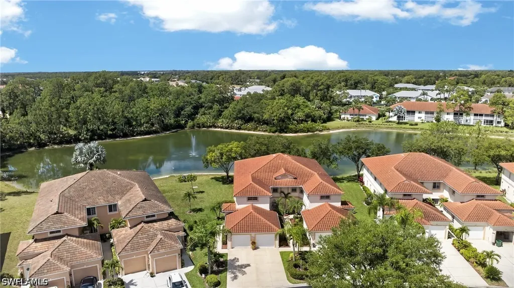 705 Luisa Lane Naples FL 34104