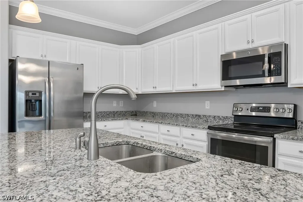 19952 Beverly Park Road Estero FL 33928