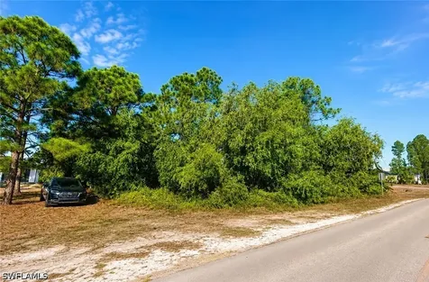 1803 Sunniland Boulevard Lehigh Acres FL 33971