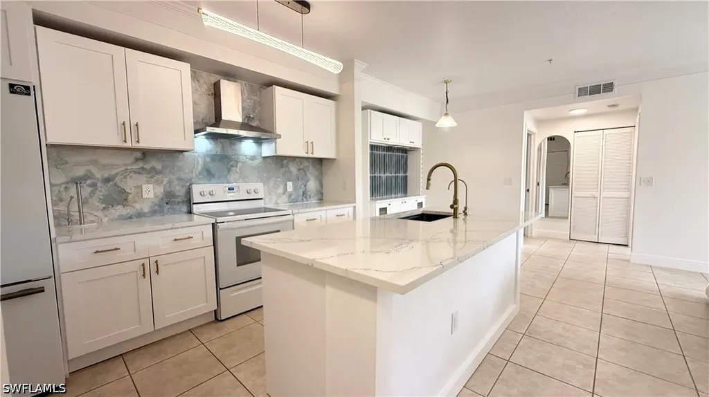 11500 Villa Grand Fort Myers FL 33913