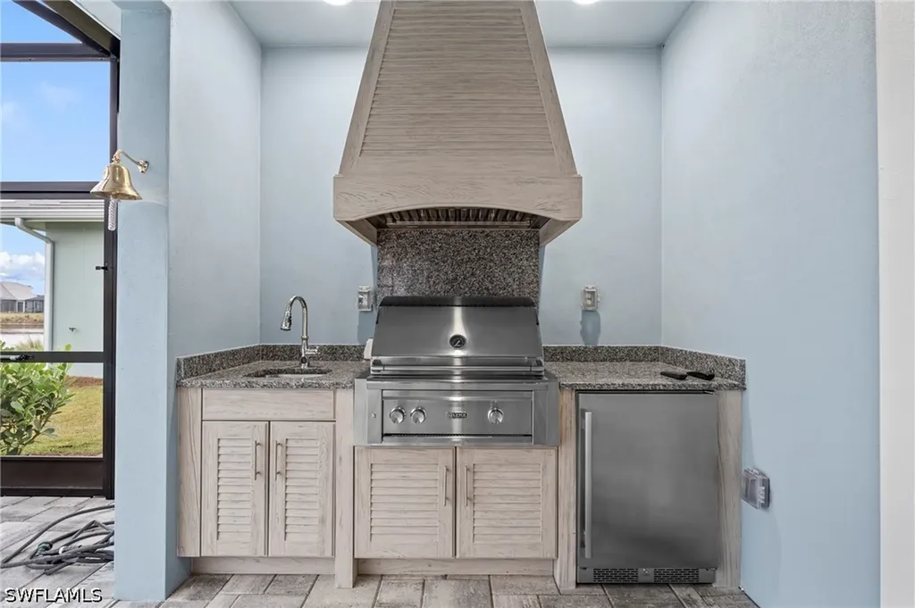 8795 Calypso Court Naples FL 34112