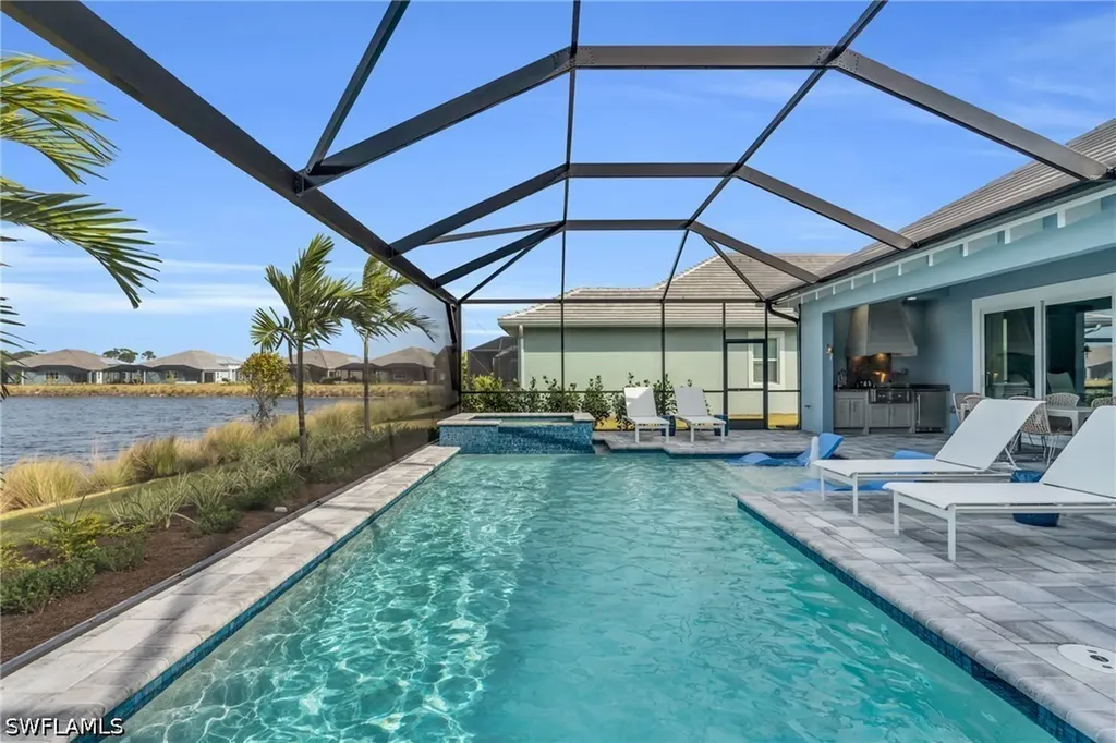 8795 Calypso Court Naples FL 34112