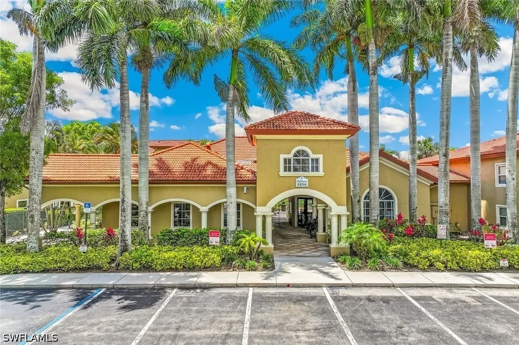 8920 Colonnades Court E Bonita Springs FL 34135