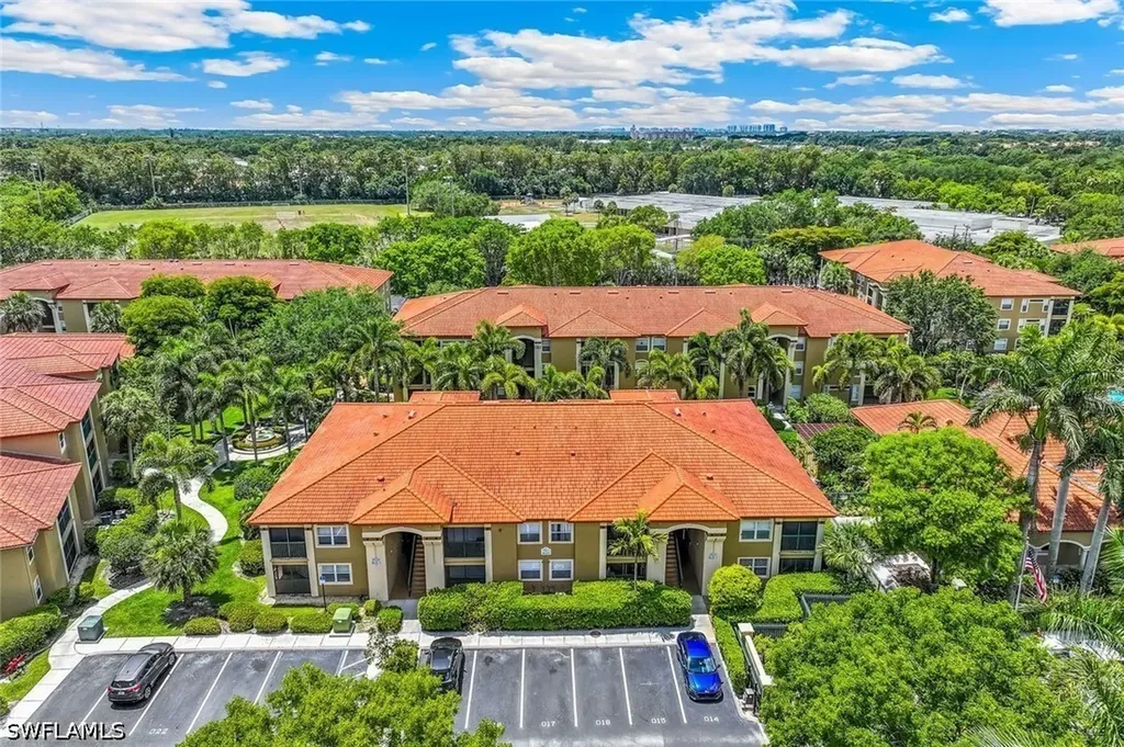 8920 Colonnades Court E Bonita Springs FL 34135