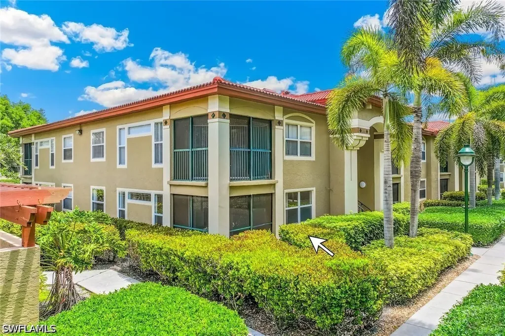 8920 Colonnades Court E Bonita Springs FL 34135