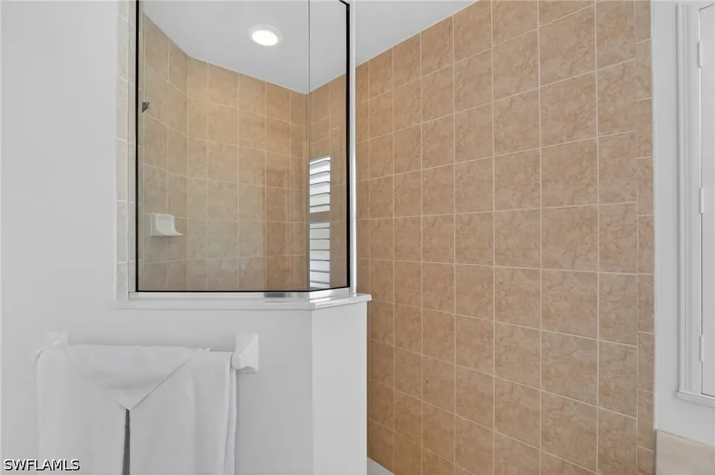 Xxx Briarwood Boulevard Naples FL 34104