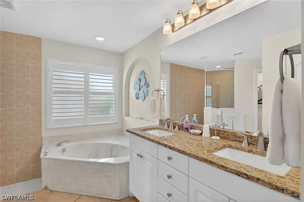 Xxx Briarwood Boulevard Naples FL 34104