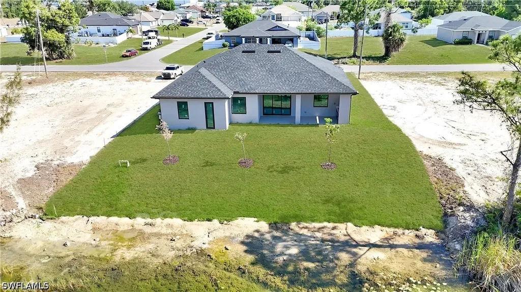 2206 NE 35th Lane Cape Coral FL 33909