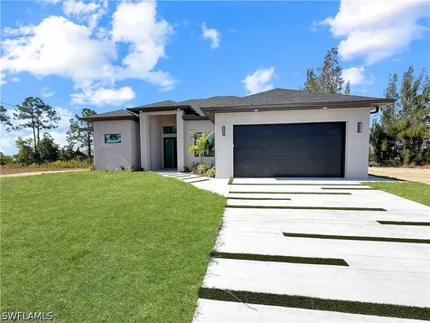 2206 NE 35th Lane Cape Coral FL 33909
