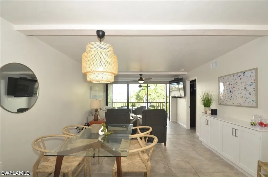 271 Southbay Drive Naples FL 34108