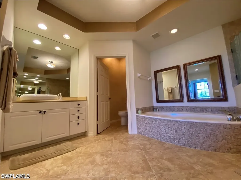 1570 Winding Oaks Way Naples FL 34109