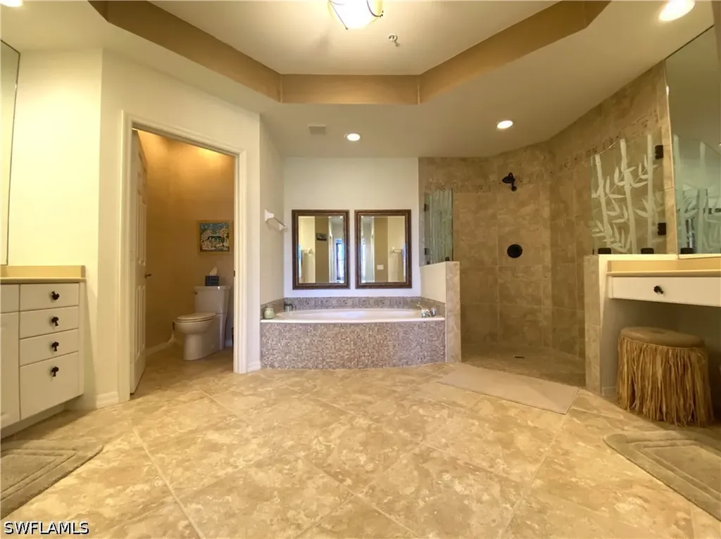 1570 Winding Oaks Way Naples FL 34109