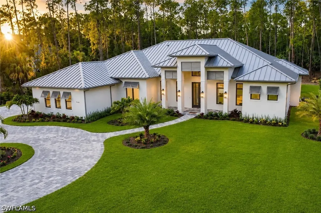 5025 Boxwood Way Naples FL 34116