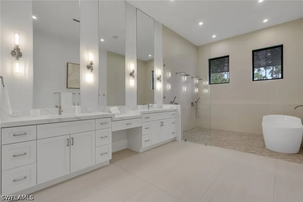 5025 Boxwood Way Naples FL 34116