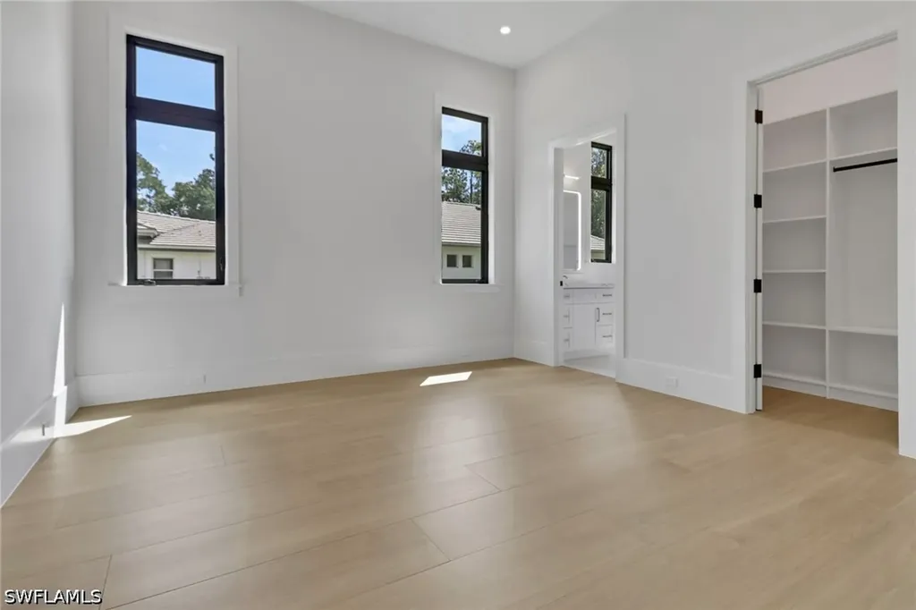 5025 Boxwood Way Naples FL 34116