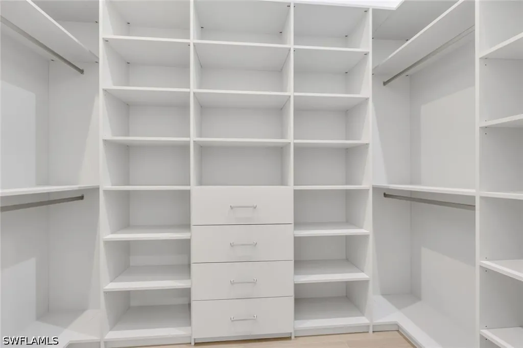 5025 Boxwood Way Naples FL 34116