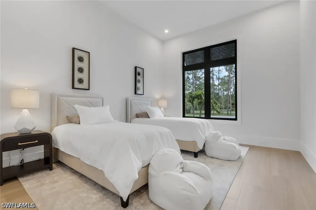 5025 Boxwood Way Naples FL 34116