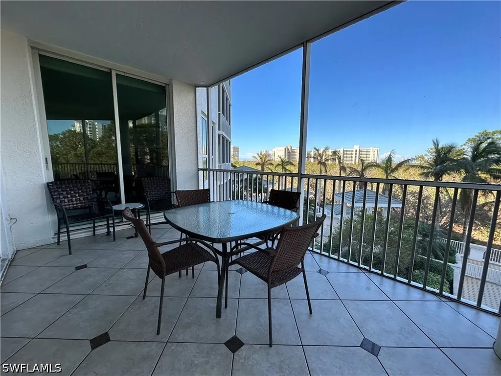 325 Dunes Boulevard Naples FL 34110