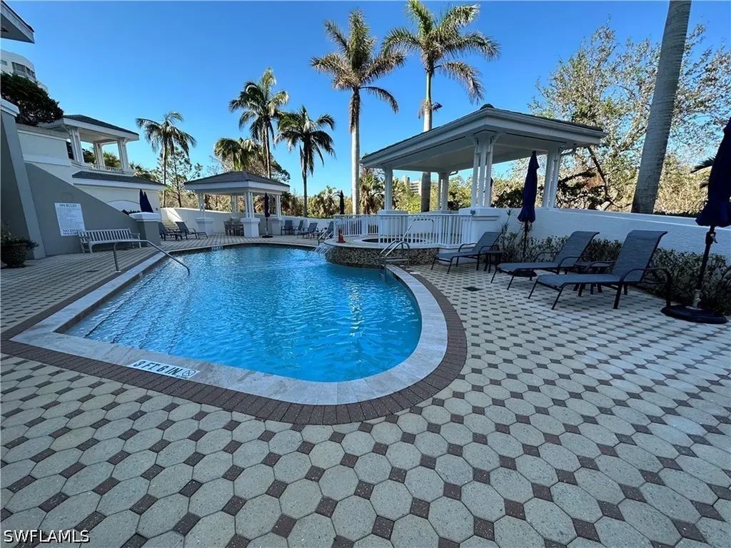 325 Dunes Boulevard Naples FL 34110