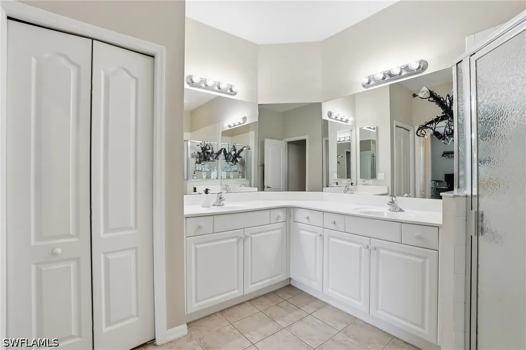 20038 Serre Drive Estero FL 33928