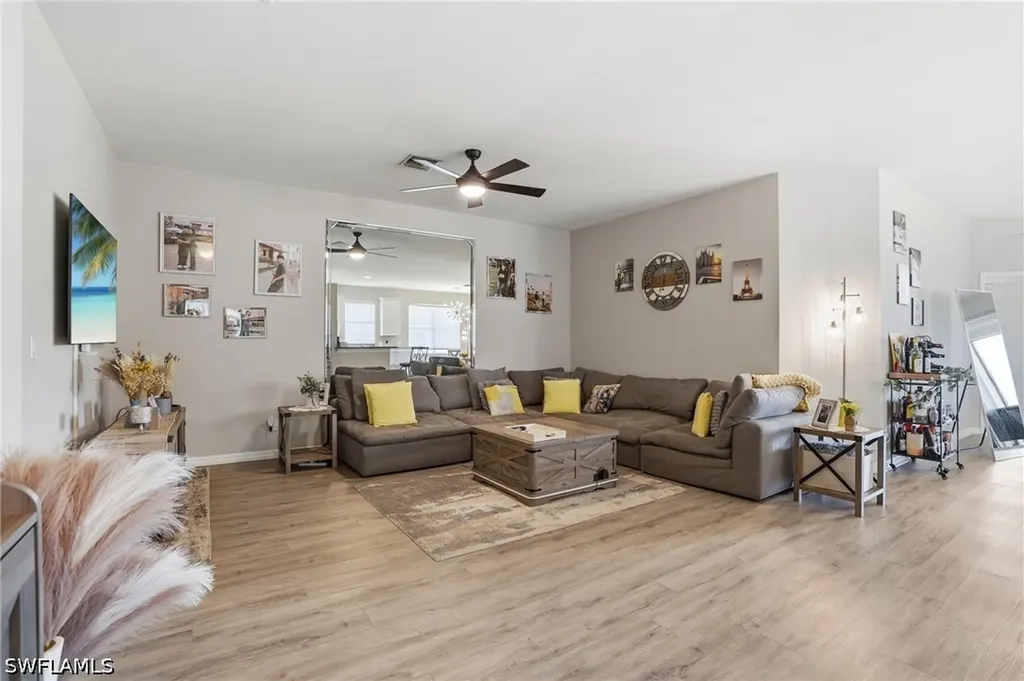 20038 Serre Drive Estero FL 33928