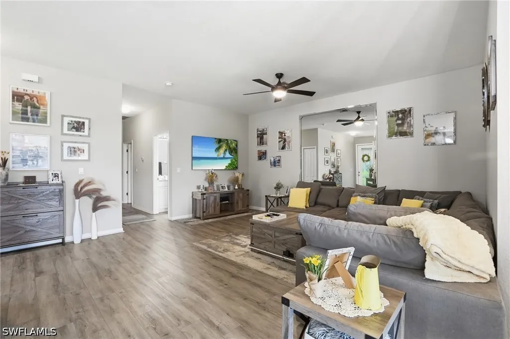 20038 Serre Drive Estero FL 33928