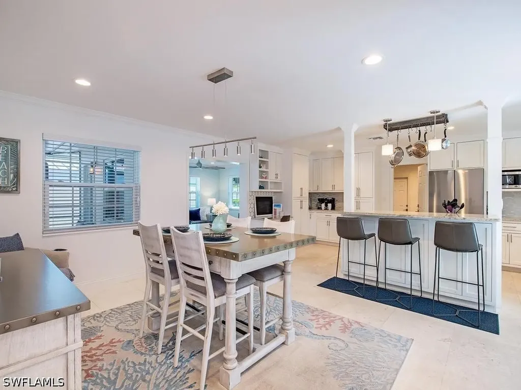 1195 14th Avenue N Naples FL 34102