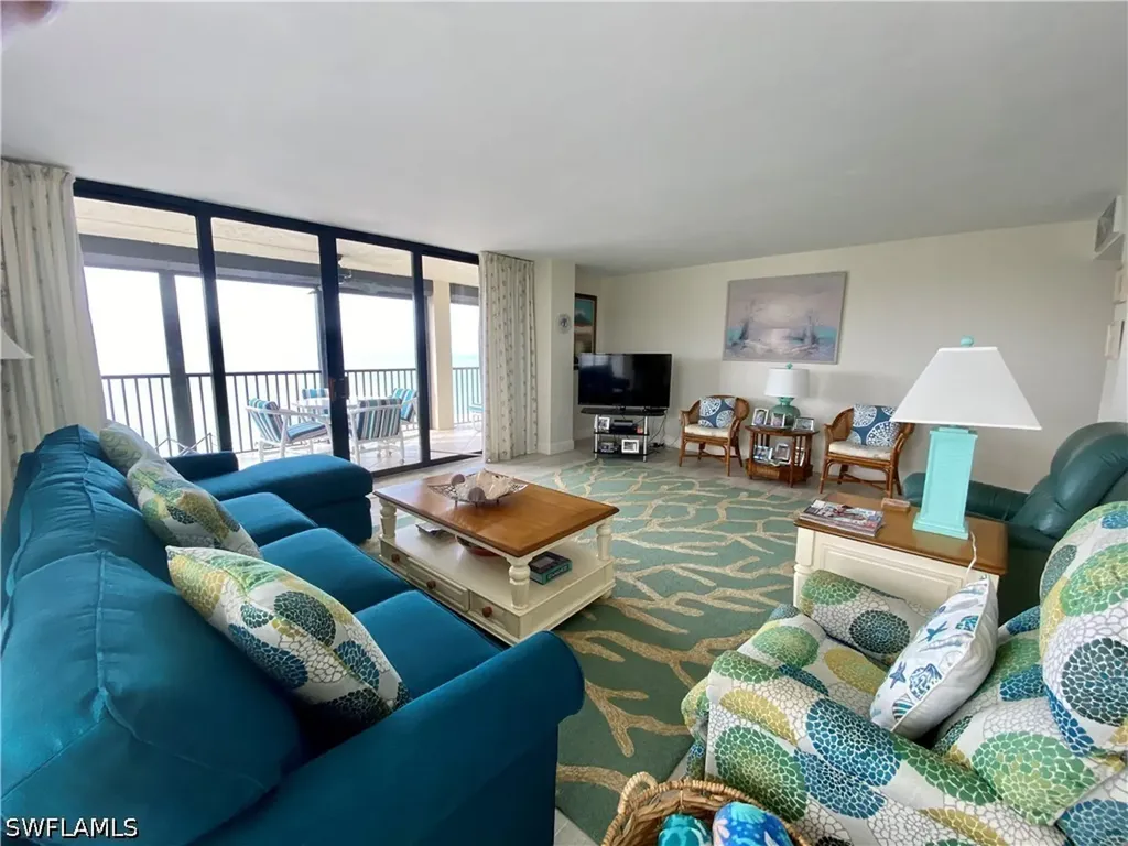 10851 Gulfshore Drive Naples FL 34108-3004