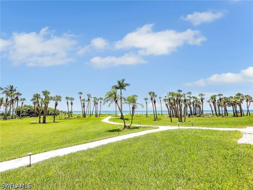 10851 Gulfshore Drive Naples FL 34108-3004