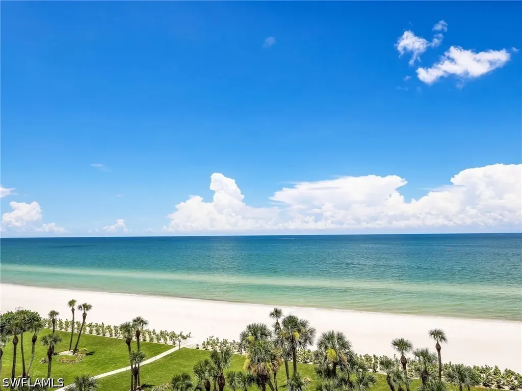 10851 Gulfshore Drive Naples FL 34108-3004