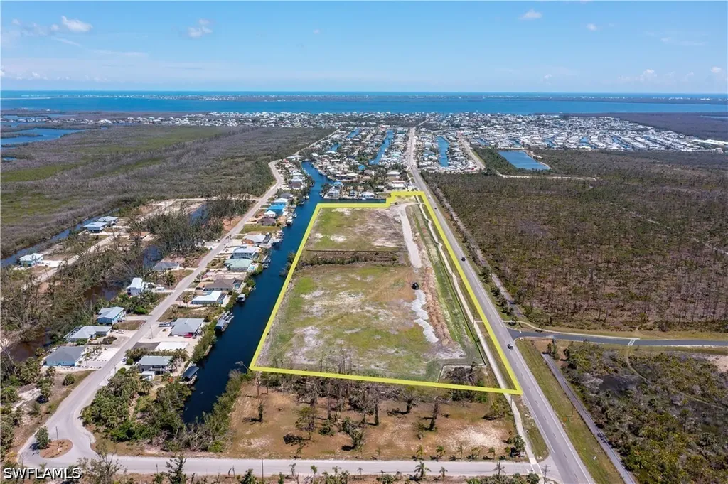 3810 Stringfellow Road St. James City FL 33956