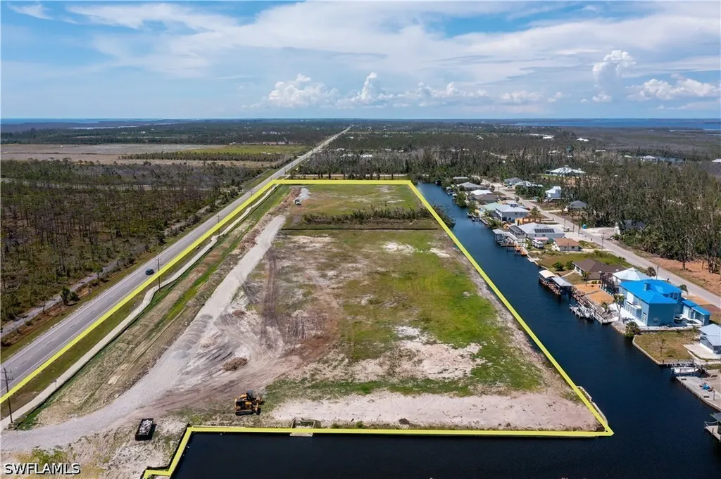 3810 Stringfellow Road St. James City FL 33956