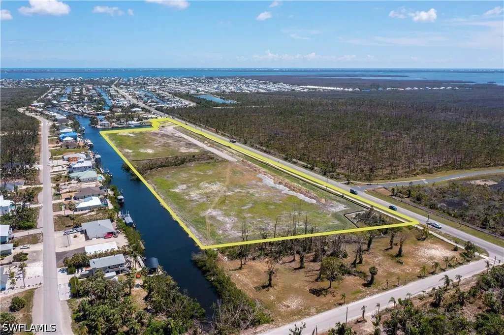 3810 Stringfellow Road St. James City FL 33956
