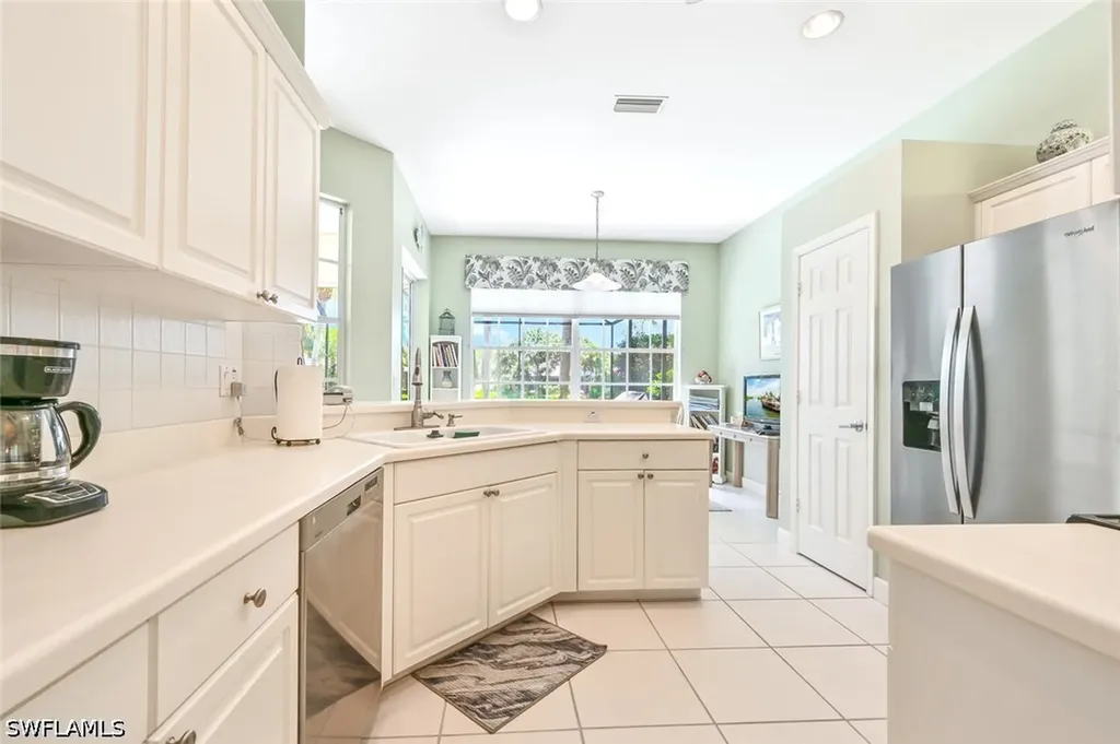2259 Island Cove Circle Naples FL 34109