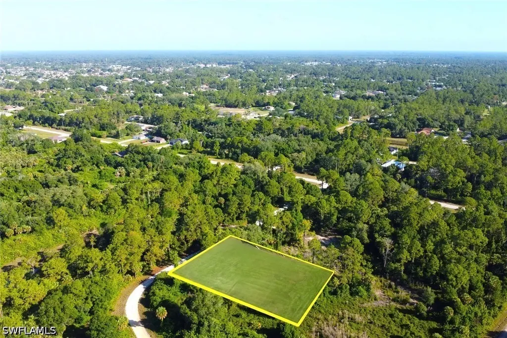 129 Auburn Avenue S Lehigh Acres FL 33974