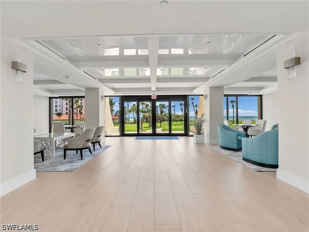 10851 Gulf Shore Drive Naples FL 34108