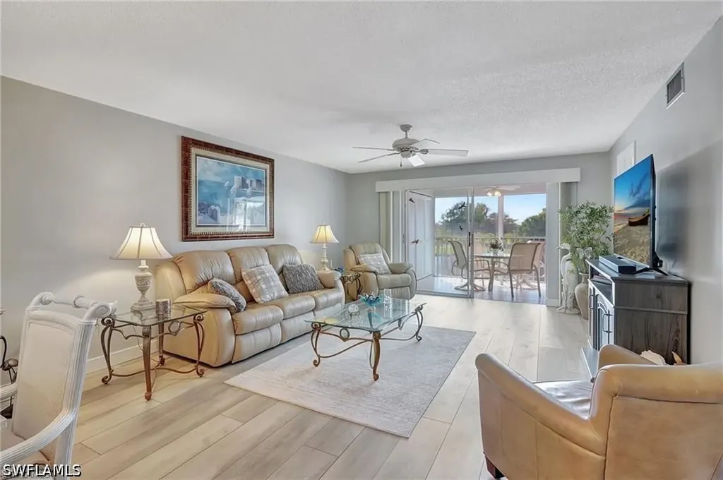 Naples FL, 5515 Rattlesnake Hammock Road, Unit 314