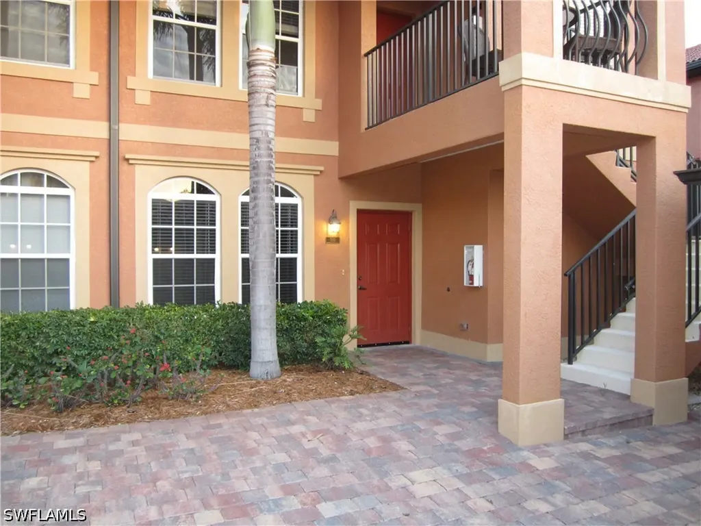 10033 Heather Lane Naples FL 34119