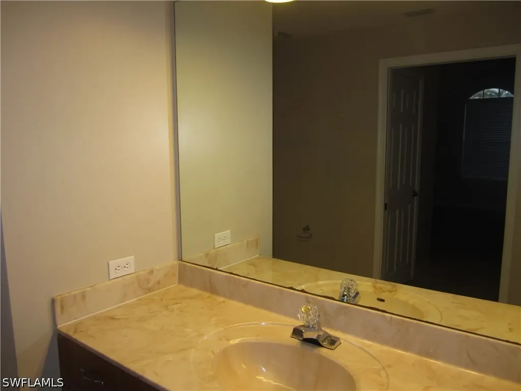 10033 Heather Lane Naples FL 34119