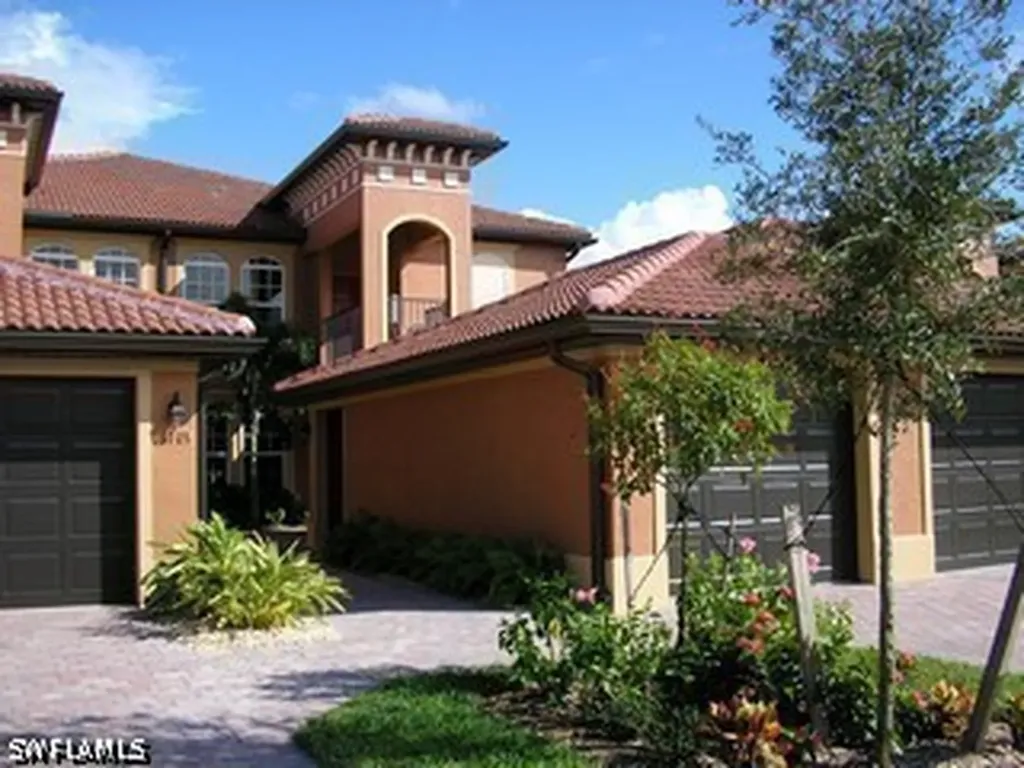 10033 Heather Lane Naples FL 34119